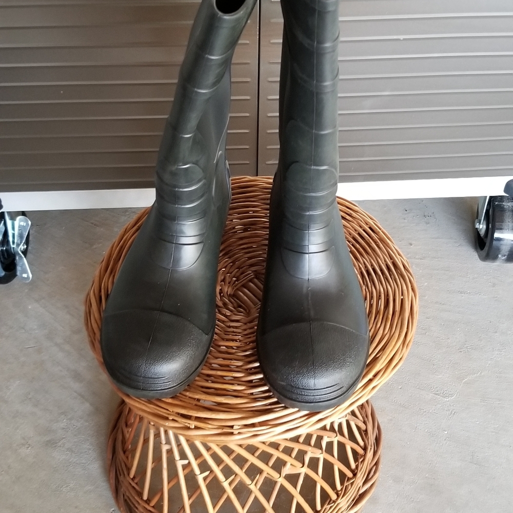 Rain boots